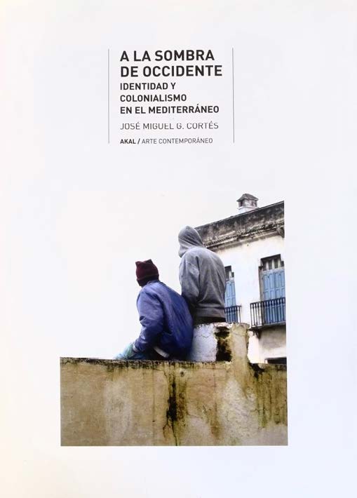 Portada del libro: A la sombra de Occidente